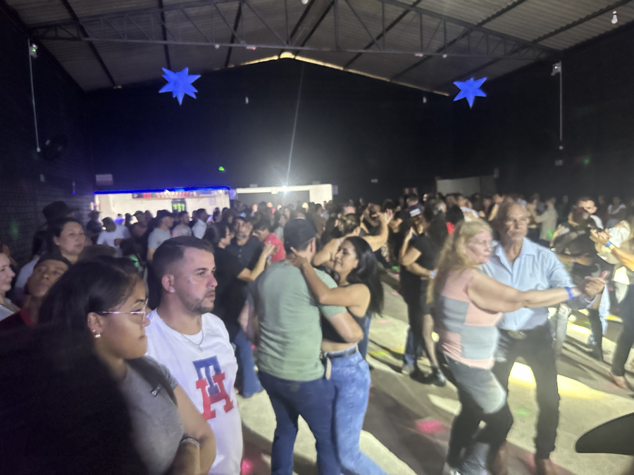 Baitaca apresentou-se no Clube Beira Rio em Cerro Azul