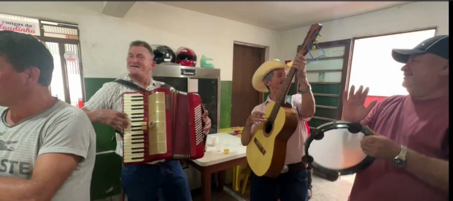Gaiteiros de boteco marcam a cultura de Cerro Azul